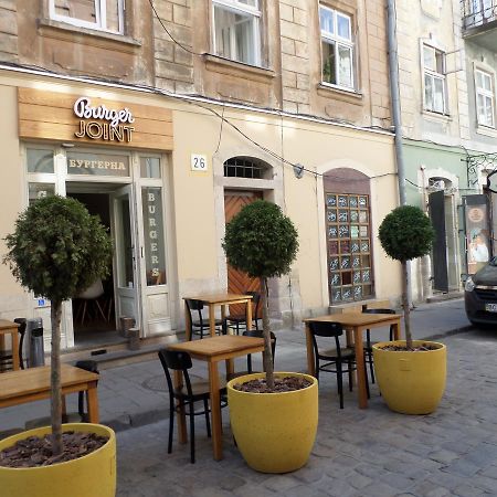 Apartment on Staroievreiska Lviv Buitenkant foto