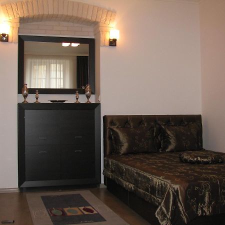 Apartment on Staroievreiska Lviv Buitenkant foto
