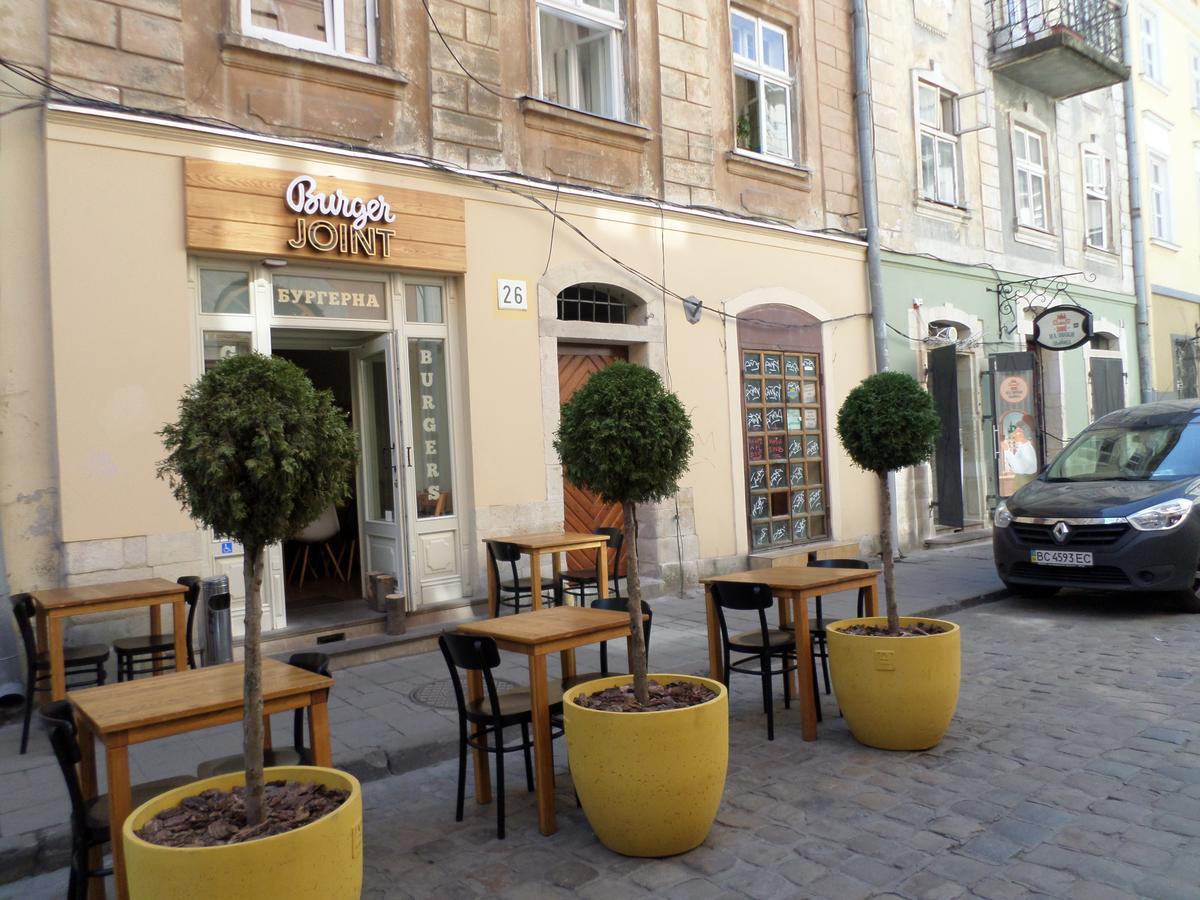 Apartment on Staroievreiska Lviv Buitenkant foto