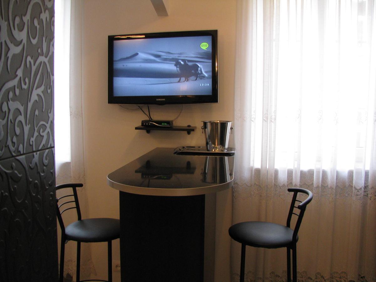 Apartment on Staroievreiska Lviv Buitenkant foto