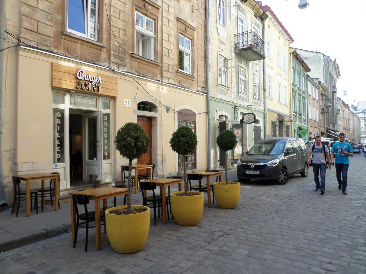 Apartment on Staroievreiska Lviv Buitenkant foto