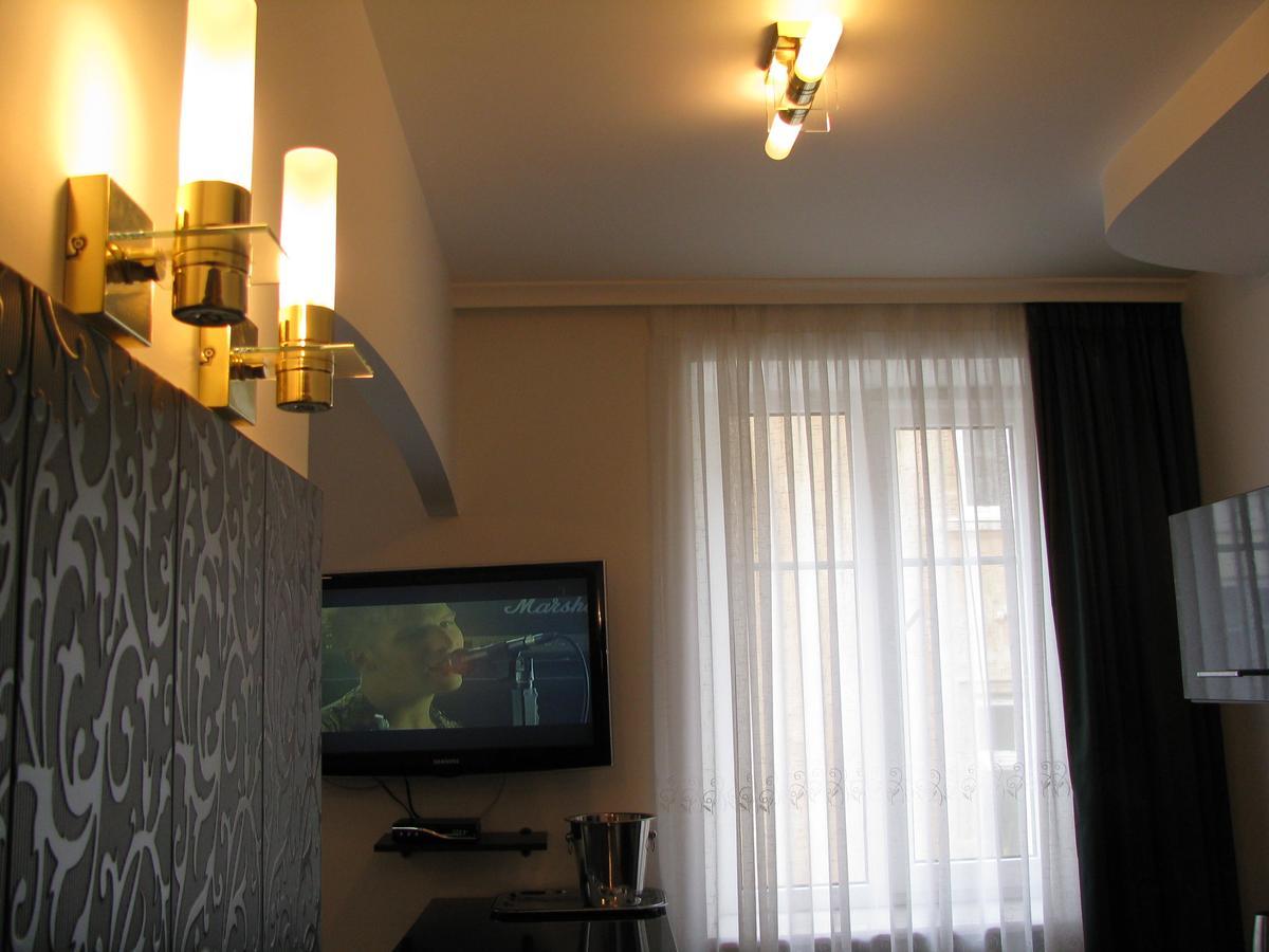 Apartment on Staroievreiska Lviv Buitenkant foto