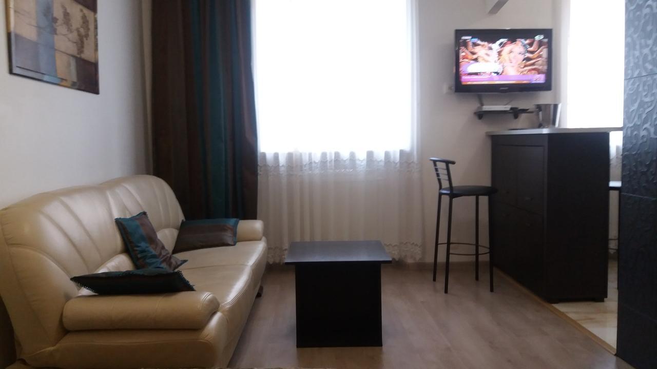 Apartment on Staroievreiska Lviv Buitenkant foto