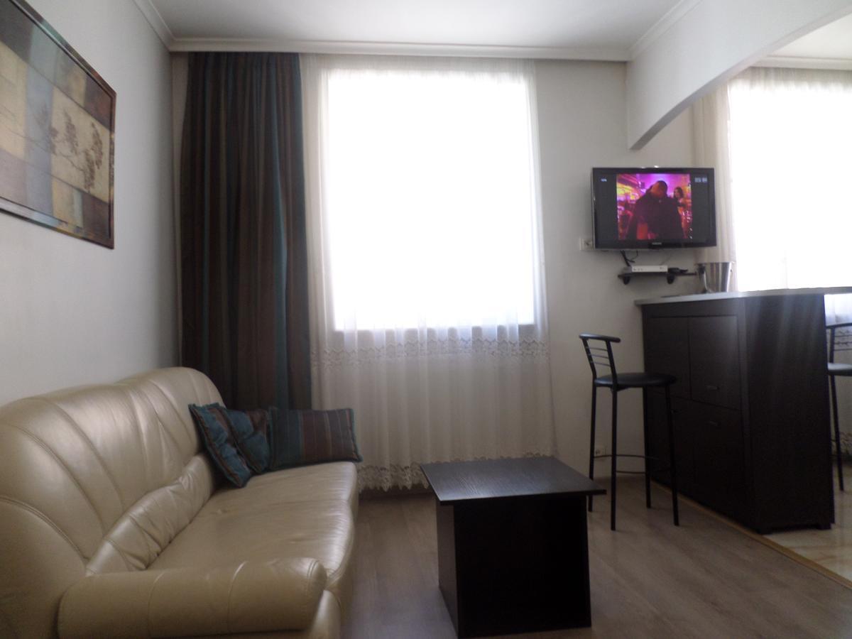 Apartment on Staroievreiska Lviv Buitenkant foto