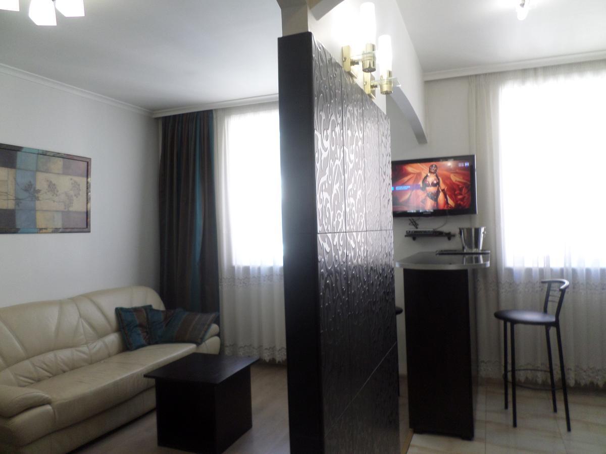 Apartment on Staroievreiska Lviv Buitenkant foto
