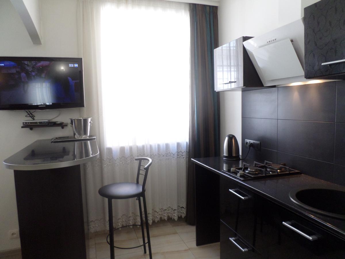 Apartment on Staroievreiska Lviv Buitenkant foto